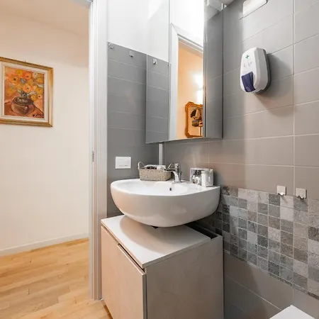 A Due Passi Dal Centro Apartment