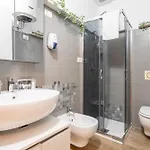A Due Passi Dal Centro * קליארי