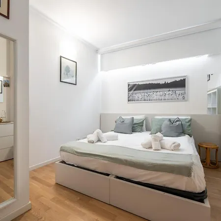 A Due Passi Dal Centro Apartment *